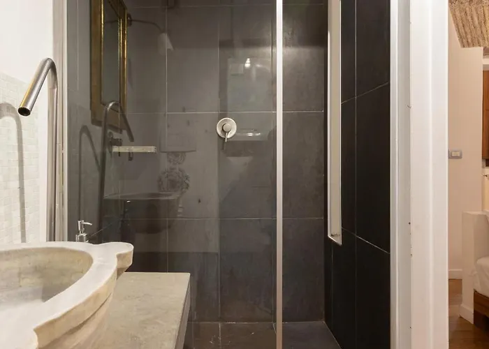 Daire Labanca's Luxury Pantheon 2 Roma