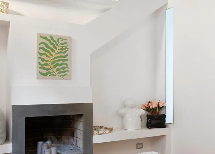 Daire Labanca's Luxury Pantheon 2